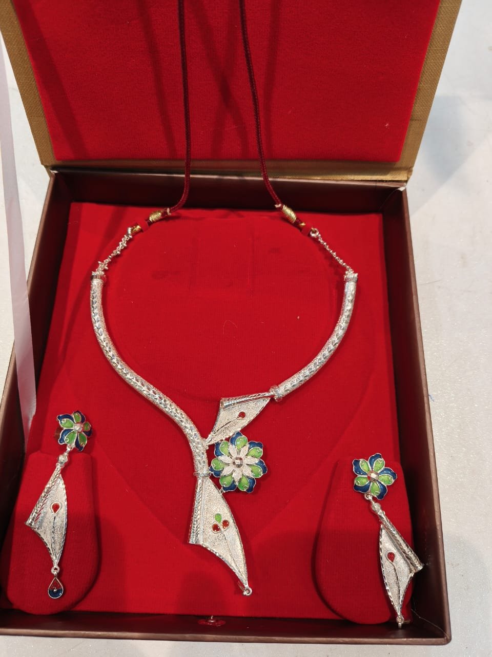 HUID hallmarked gold jewellery from Laxmi Gold Palace, Kolkata